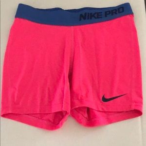 Girls size Medium Nike Pro